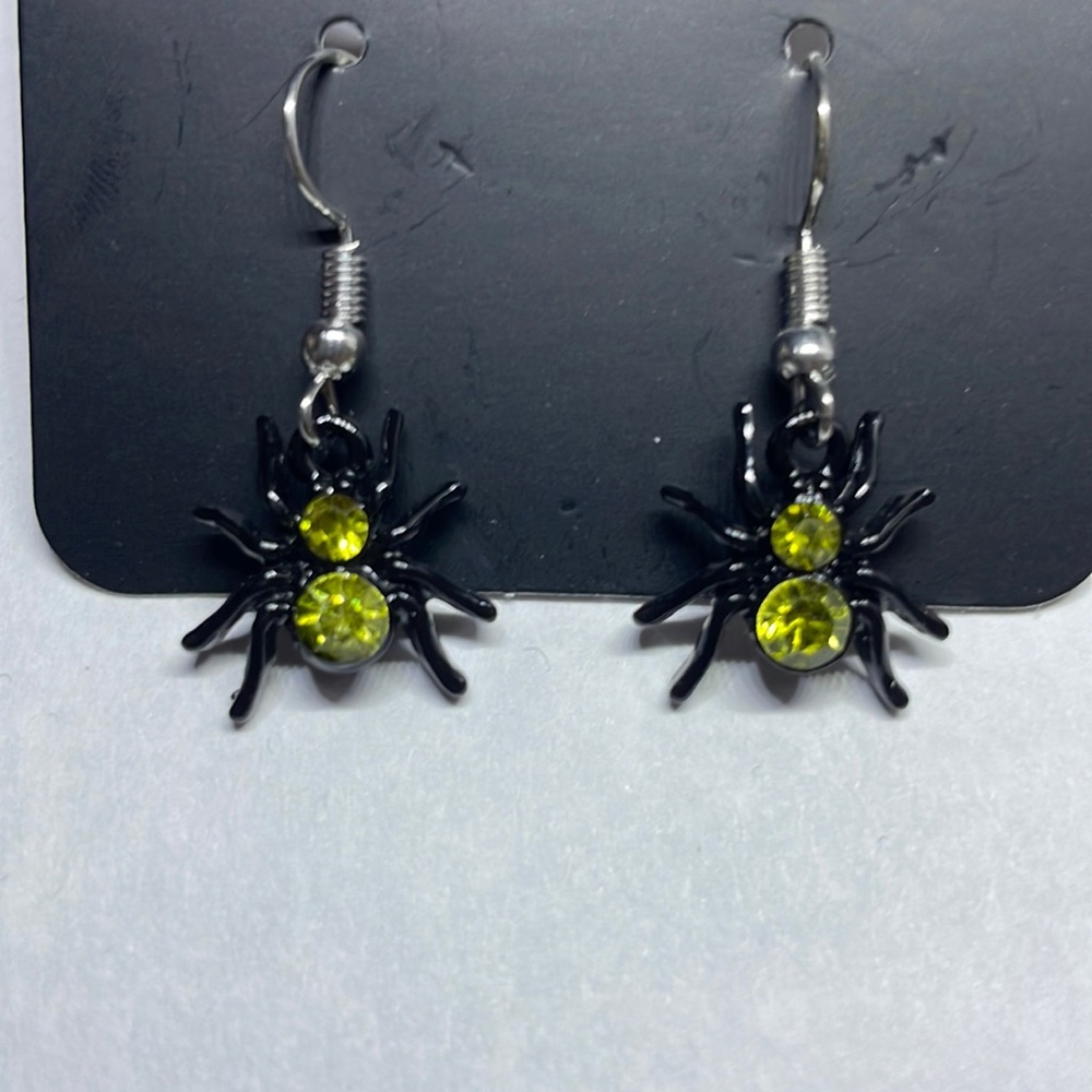 TODDLER SPIDER EARRINGS (MULTIPLE COLORS)
